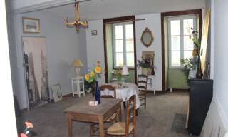 Immeuble   m² à vendre à Mauzé-sur-le-Mignon (79210)