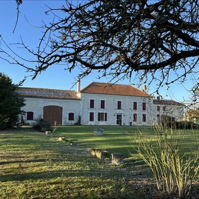 Maison 7 pièces 390350 €