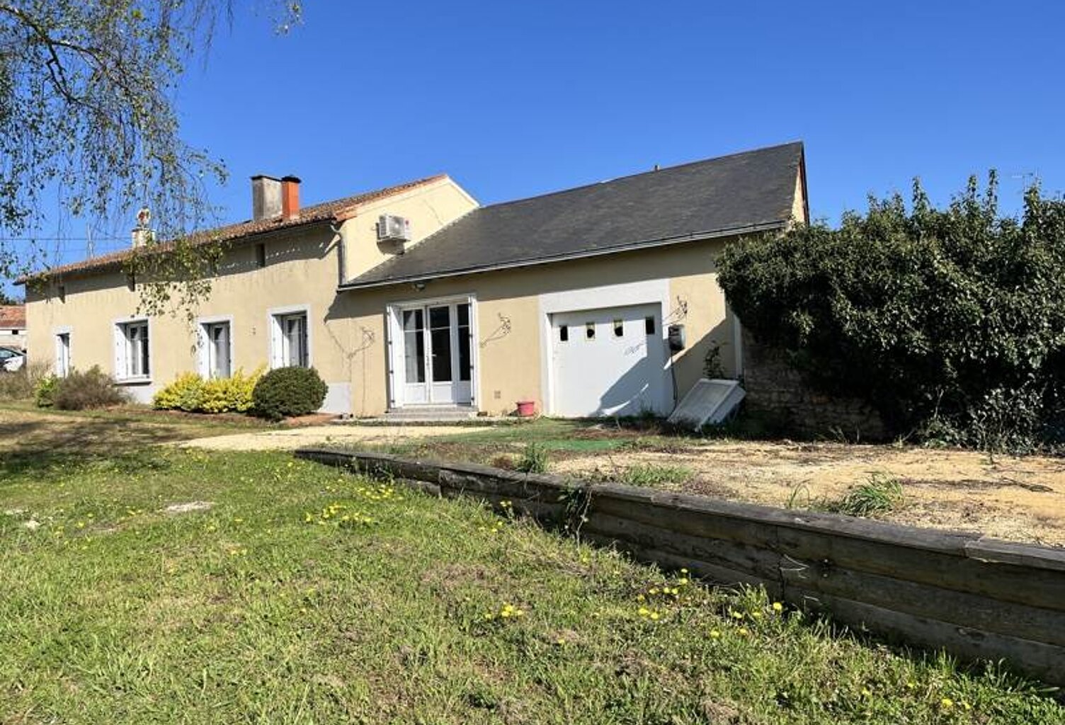 Maison en pierre de 5 pièces principales — photo 1