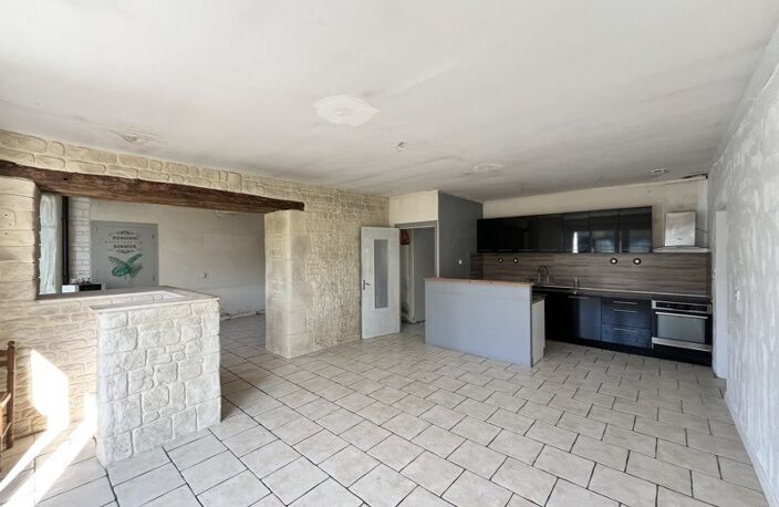 Maison en pierre de 5 pièces principales — photo 2