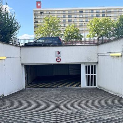 Garage  26500 €