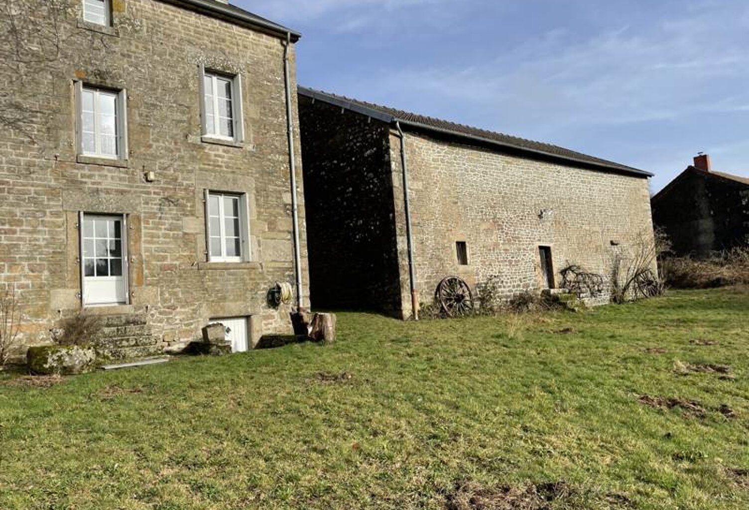 Maison de bourg de 8 pièces principales — photo 1