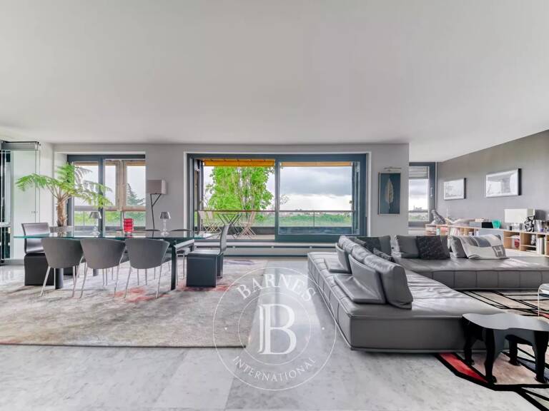 Saint-Didier-au-Mont-d'Or - Appartement d'exception meublée de 170,37 m² - Piscine - Tennis - Stationnement - Terrasses - 3 Chambres — photo 1
