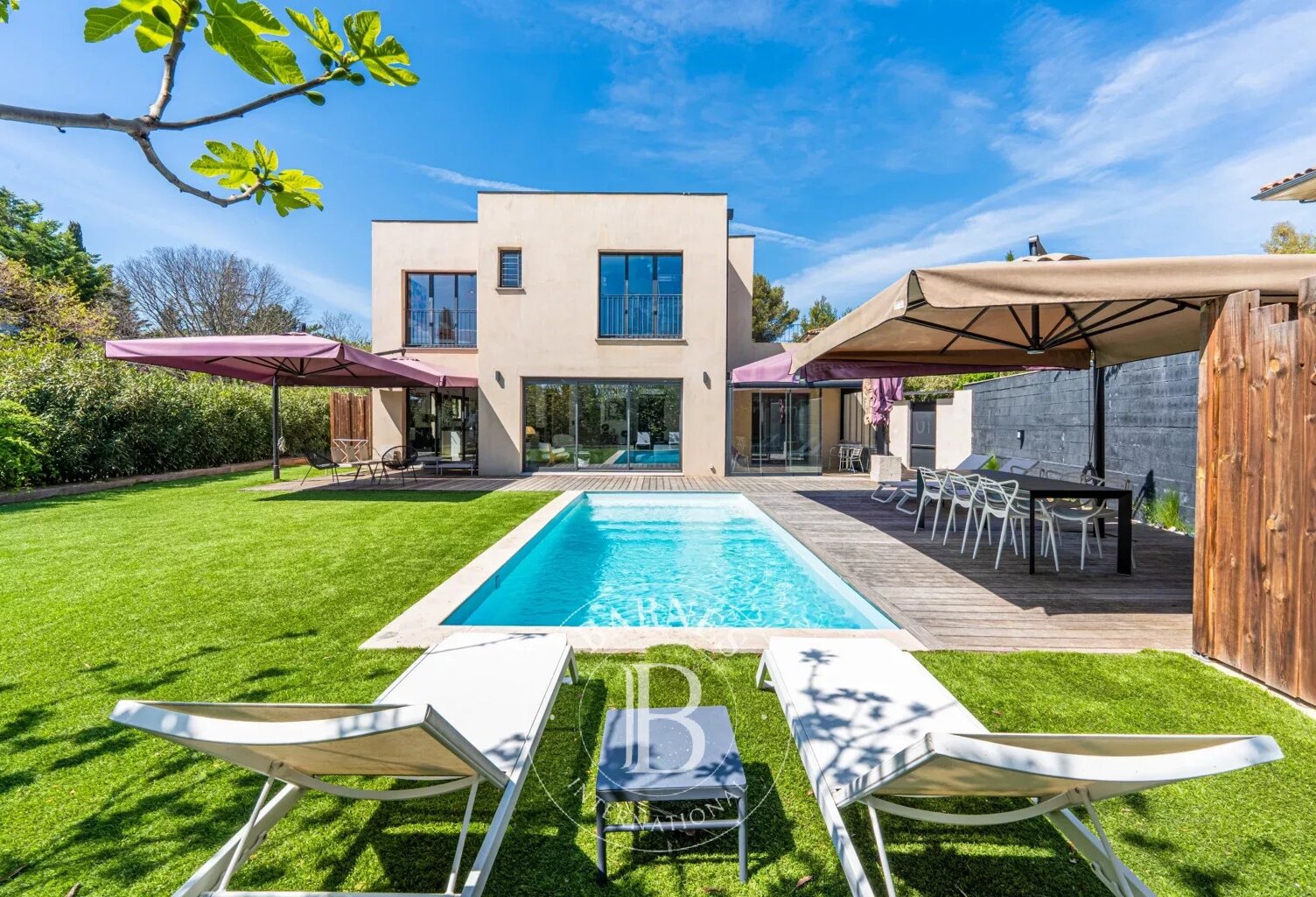 AIX-EN-PROVENCE - MAISON DE VILLE - PISCINE - GARAGE - CALME — photo 1