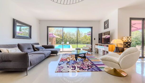 Villa / Maison 7 pièces  à vendre Aix-en-Provence 13100