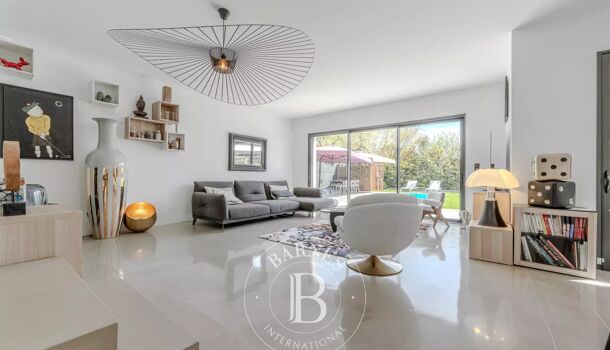 Villa / Maison 7 pièces  à vendre Aix-en-Provence 13100