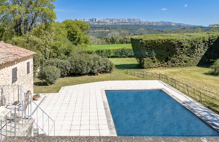 Fuveau - Propriété de charme comprenant trois mas en pierres sur — photo 2