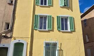 Immeuble  118 m² à vendre à Cuers (83390)