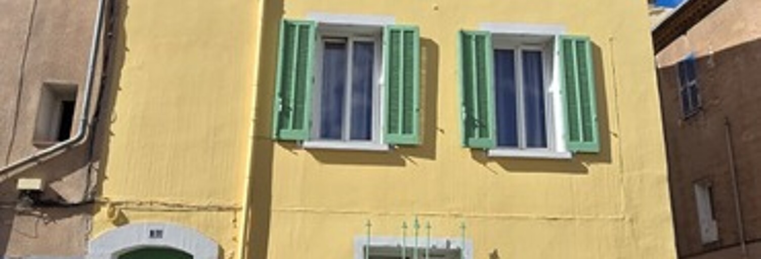 Immeuble  118 m² à vendre à Cuers (83390)