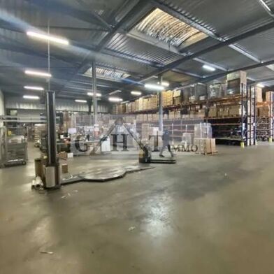 Local industriel  2500000 €