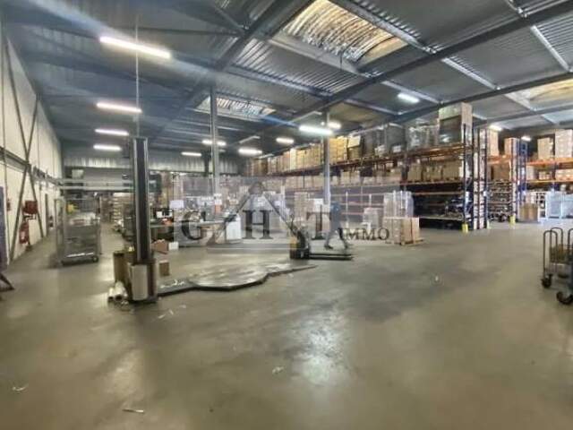 1635 M² ENTREPOT BUREAUX A VENDRE A NOISY LE SEC — photo du bien