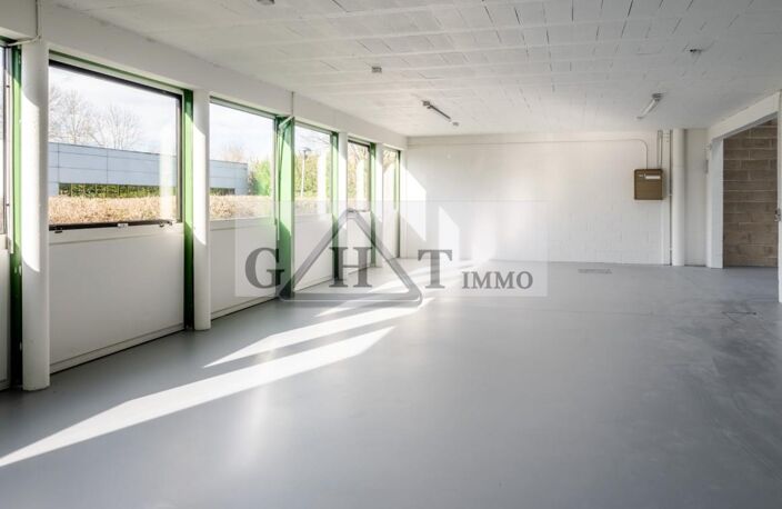 549M² ENTREPOT BUREAUX A LOUER A SAINT THIBAULT — photo 3