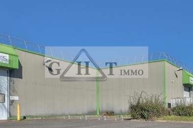 Local industriel  17833 €