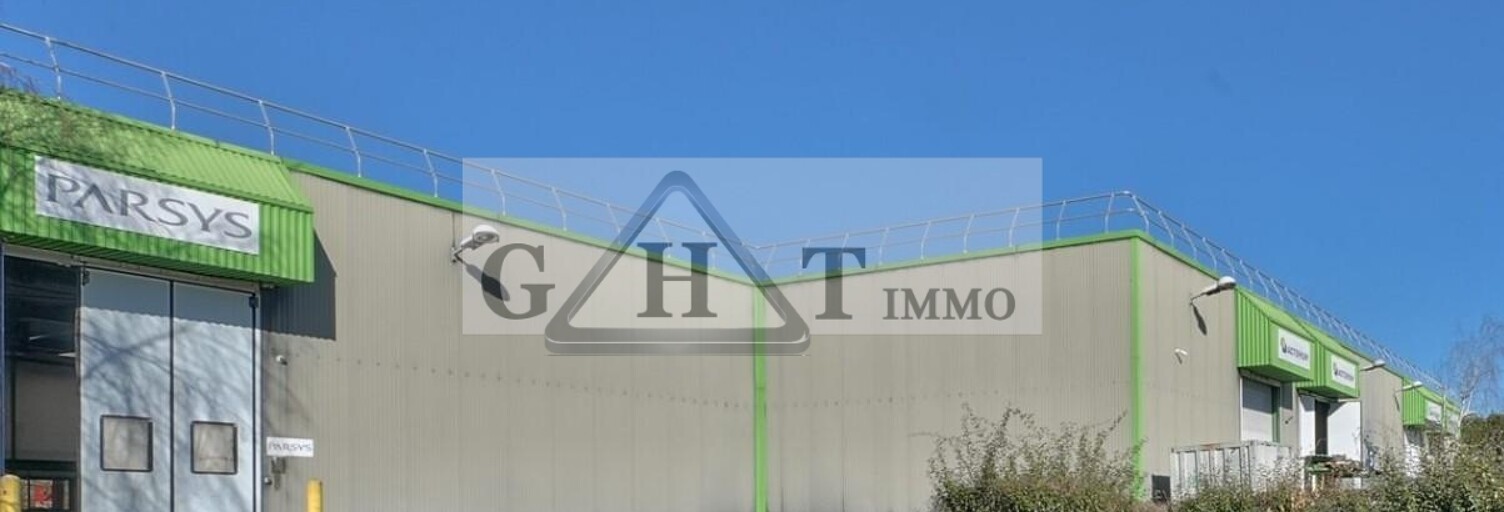 Local industriel  2000 m² à louer à Saint-Thibault-des-Vignes (77400)