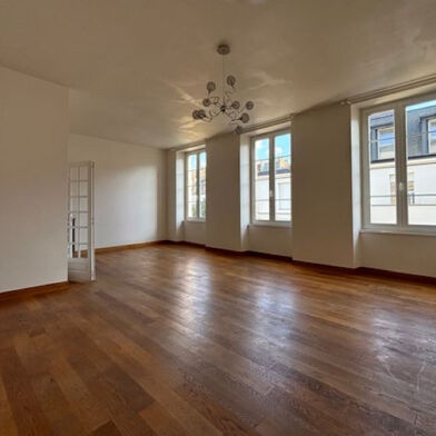 Appartement 4 pièces 340275 €