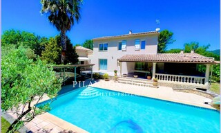 Maison 8 Pièces 214 m² à vendre à Lauris (84360)