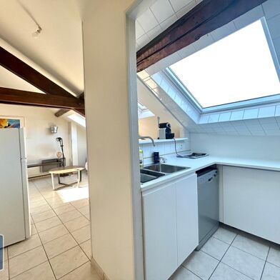 Appartement 3 pièces 880 €