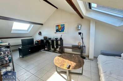 Appartement 3 pièces 880 €