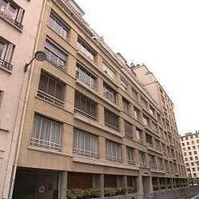 Garage  220 €