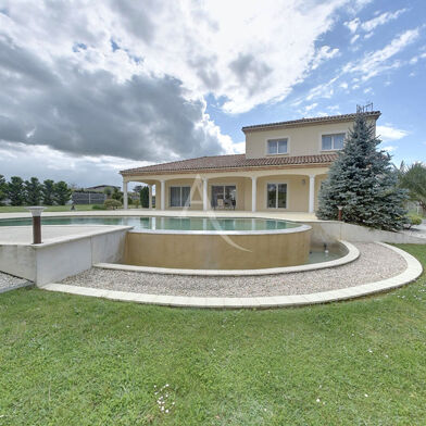 Maison 6 pièces 549000 €