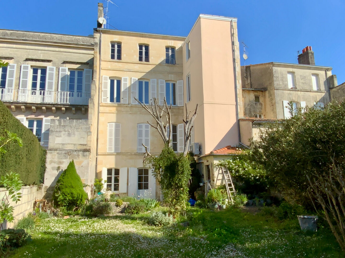 Immeuble  T8 à vendre Jonzac 17500