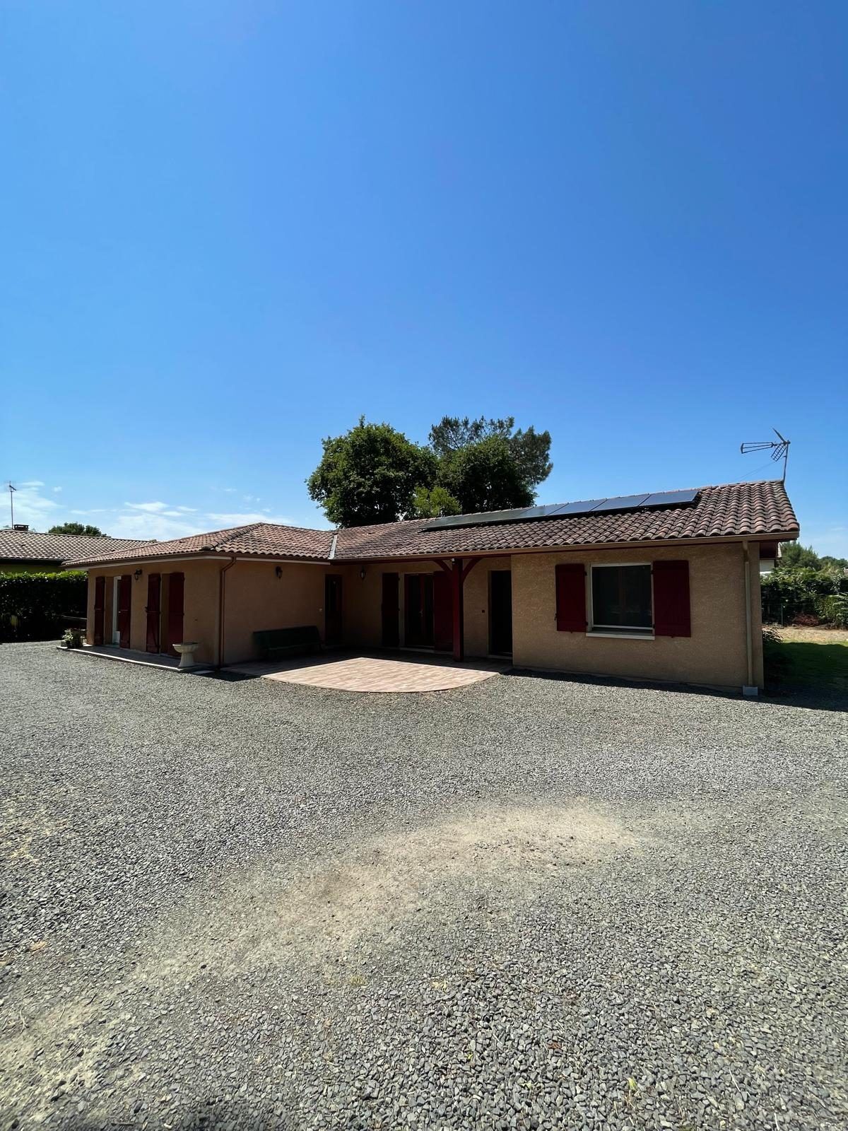 Villa / Maison  T6 à vendre Saugnac-et-Cambran 40180