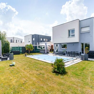 Maison 6 pièces 499000 €