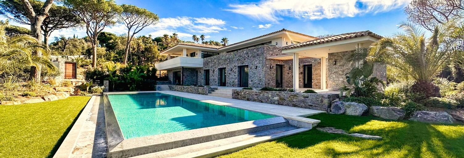 Maison 9 Pièces 447 m² à vendre à Saint-Tropez (83990)