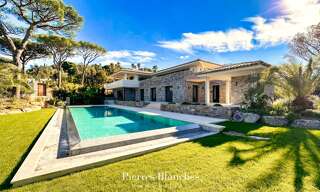 Maison 9 Pièces 447 m² à vendre à Saint-Tropez (83990)