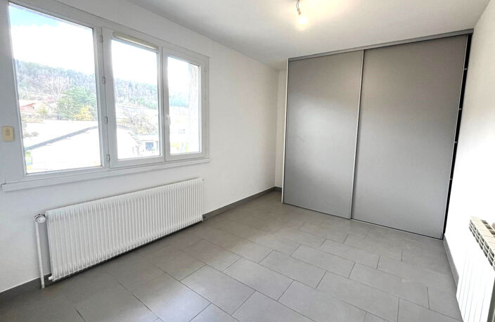 Superbe appartement lumineux de 140 m2    Oyonnax — photo 4