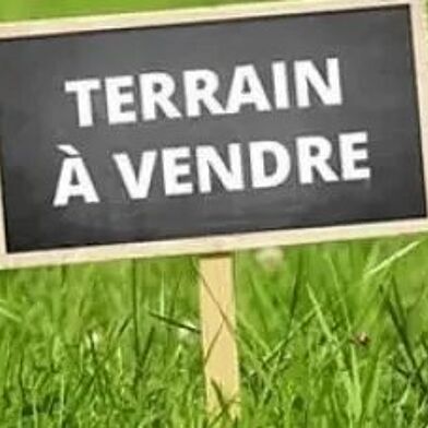 Terrain  270000 €