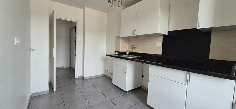 Appartement 4 pièces  à louer Grenoble 38100