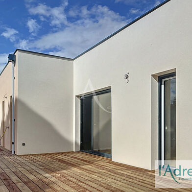 Maison 4 pièces 440500 €