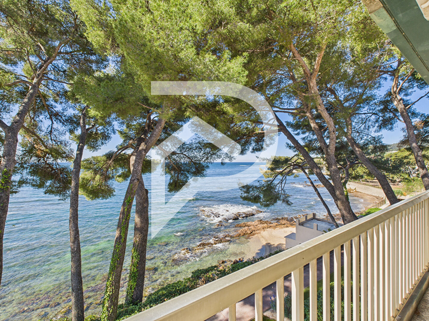Appartement 3 pièces  à vendre Carqueiranne 83320