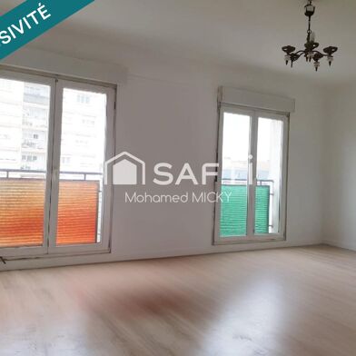 Immeuble  341000 €