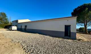 Bureau  210 m² à louer à La Tour-d'Aigues (84240)