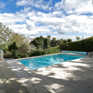 Maison 5 pièces 2548 €