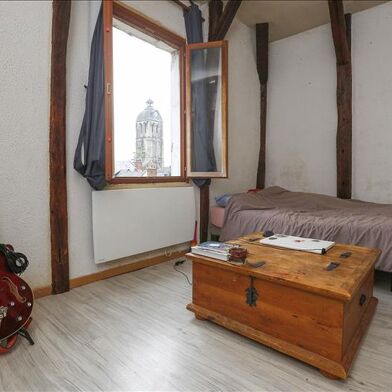 Appartement 1 pièces 150500 €