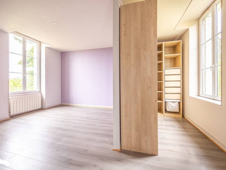 Maison en pierre de 5 pièces principales — photo 1
