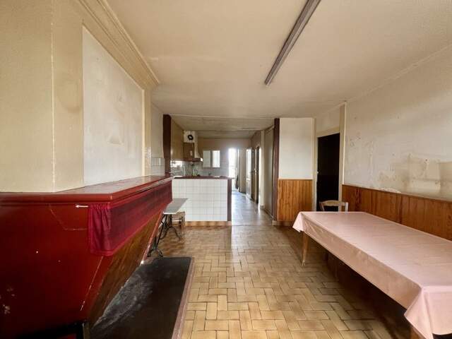 Maison en pierre de 5 pièces principales — photo du bien