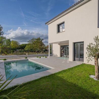 Maison 5 pièces 399990 €