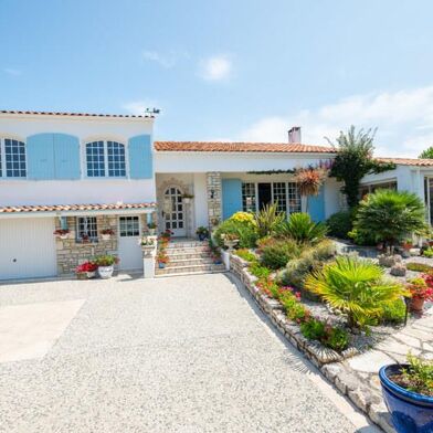 Maison 5 pièces 649140 €