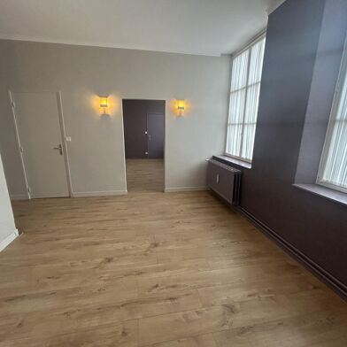 Commerce 3 pièces 600 €