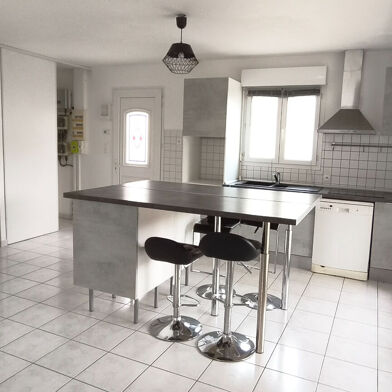 Maison 4 pièces 220500 €