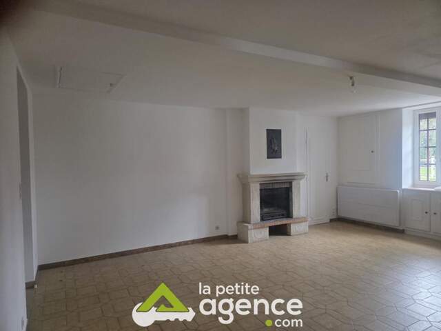 BAUGY: Maison T4 de 77.24 m2 sur un terrain clos et arboré d — photo du bien