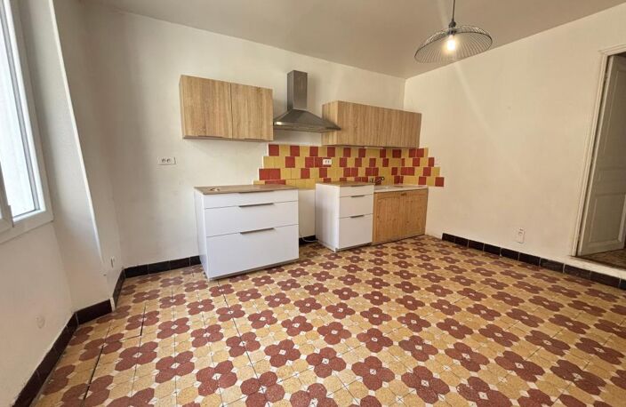 Maison de village T4 - Bon état général - Beaux volumes — photo 2