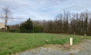 Terrain  776 m² à vendre à Taillebourg (17350)