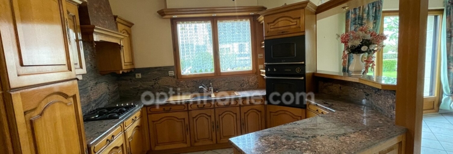 Maison 8 Pièces 160 m² à vendre à Callac (22160)