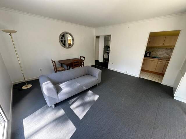 Appartement À Louer — photo du bien