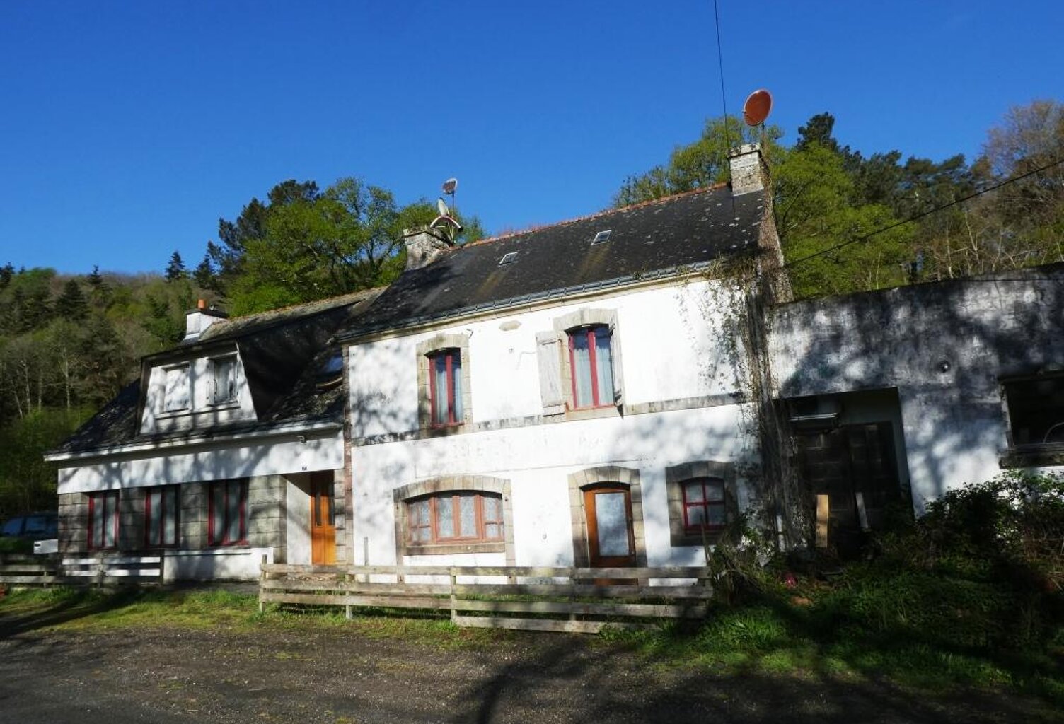 Maison située en campagne — photo 1